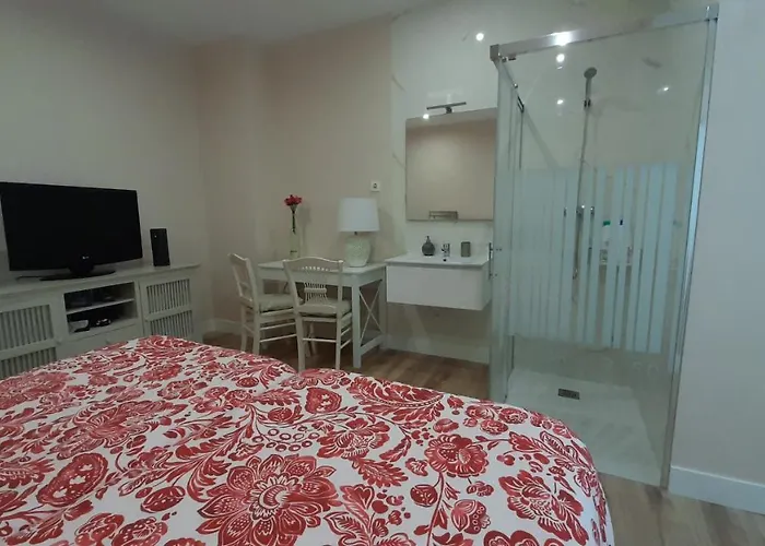 Guggenheim Center 홈스테이 *