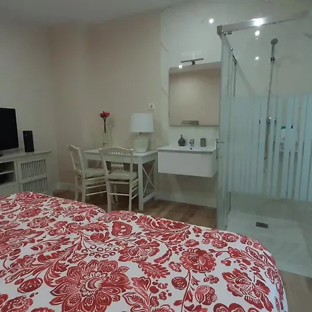 Guggenheim Center ホームステイ *